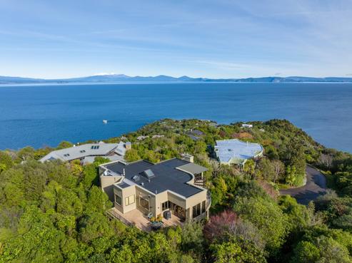 40 Whakamoenga Point, Acacia Bay