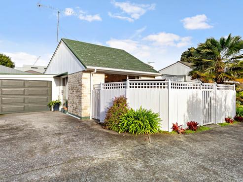 2/11 Thornton Road, Milford