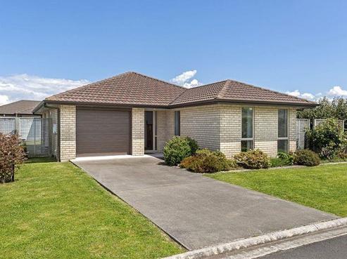 34 Sterling Park, Lytton West
