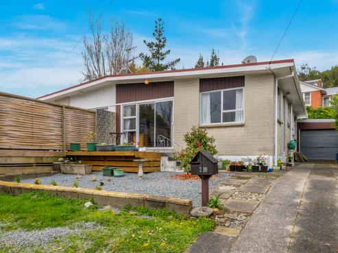 28B Hillside Drive, Maoribank