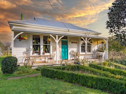 10 Venice Street, Martinborough
