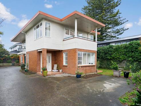 2/14 Walker Road, Point Chevalier