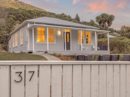 37 Port Hills Road, Heathcote Valley