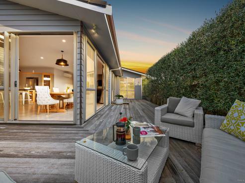 31 Pine Harbour Parade, Beachlands