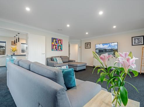 4 Stratford Court, Fitzherbert