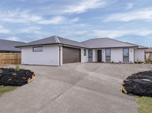 8 Glenmark Drive, Darfield