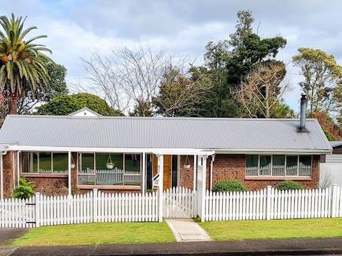 32 Scenic Drive, Hillpark