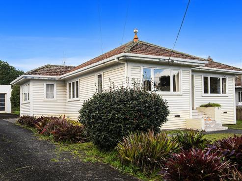 42 Walker Crescent, Whau Valley