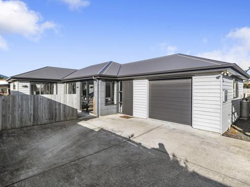 63B Royal Crescent, Saint Kilda