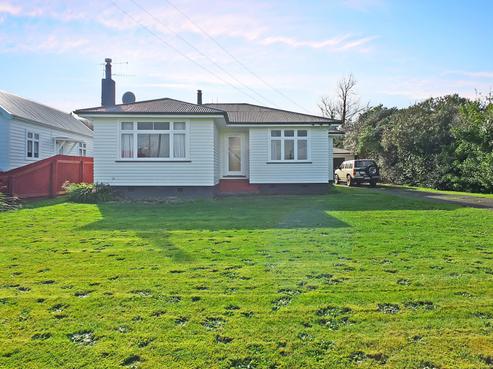 14 Hulke Street, Foxton