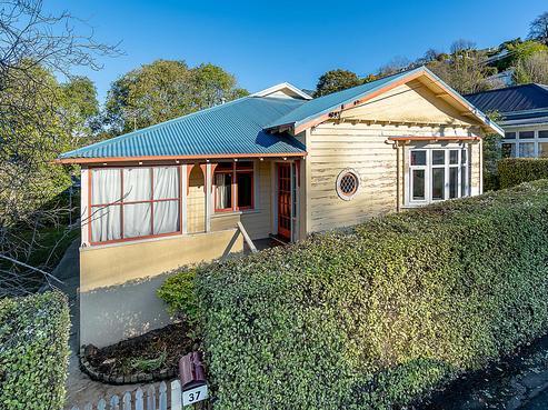 37 Gladstone Road, North East Valley
