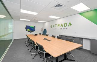 MODERN FITTED OUT SUBLEASE OFFICE
