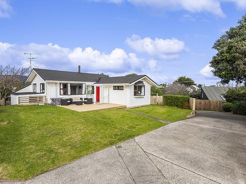 6 Arnold Grove, Paraparaumu Beach