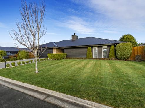 9 Barley Mow, Leeston