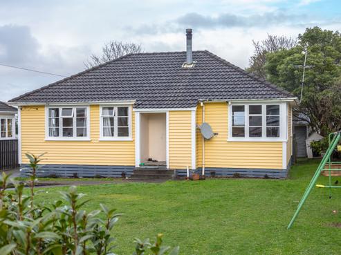 12 Fox Street, Featherston