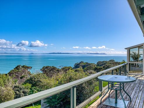 22 Rangikapiti Road, Coopers Beach