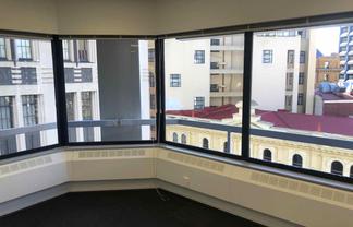 4 offices plus and ready to go - Lambton Quay