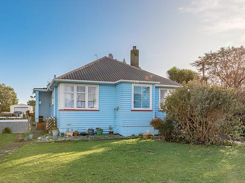 18 Colvin Street, Westport