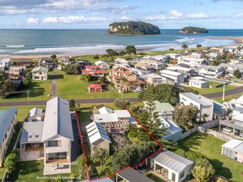 215 Beverley Terrace, Whangamata