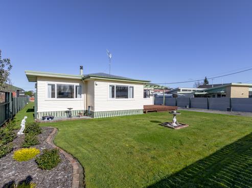 24 Francis Drake Street, Waipukurau and Surrounds