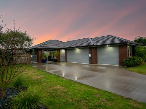 6 Peppercorn Place, Leamington