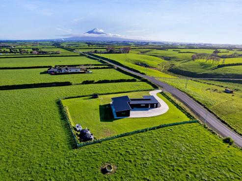 89 Whenuku Road, Normanby