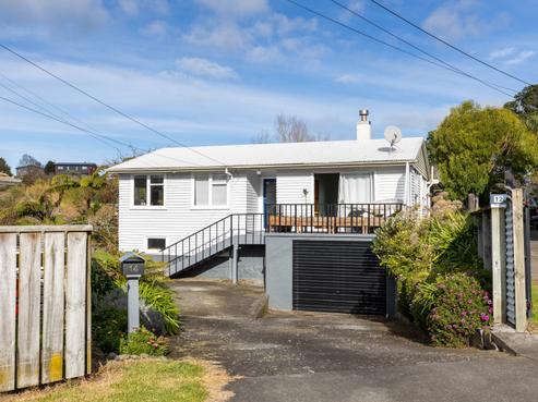 14 Wiremu Place, Blagdon