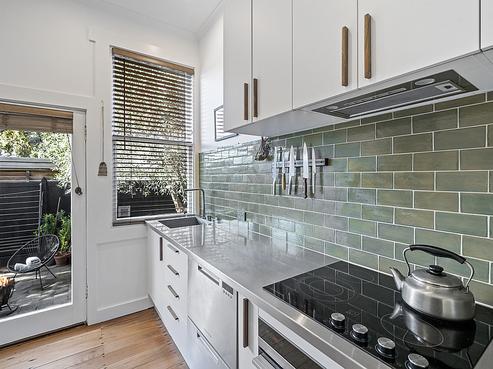 37 Rua Street, Lyall Bay
