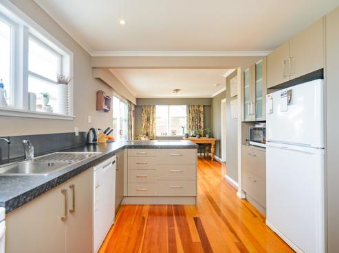 56 Lockhart Avenue, Milson