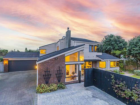 6 Vaucluse Avenue, Paraparaumu Beach