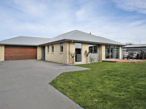61 Dome Street, Newfield