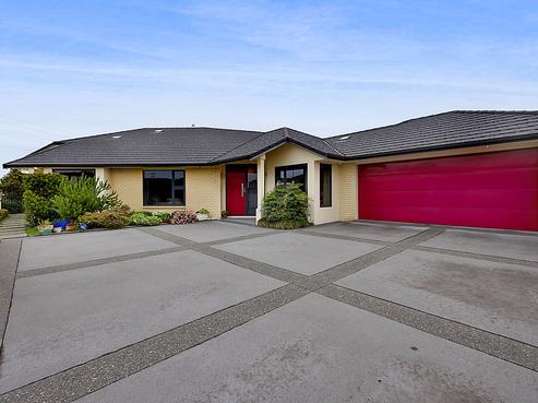 4 Honeyfield Drive, Whalers Gate
