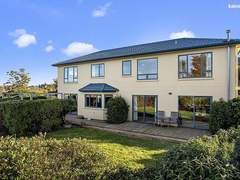 6 Joshua Place, Helensburgh