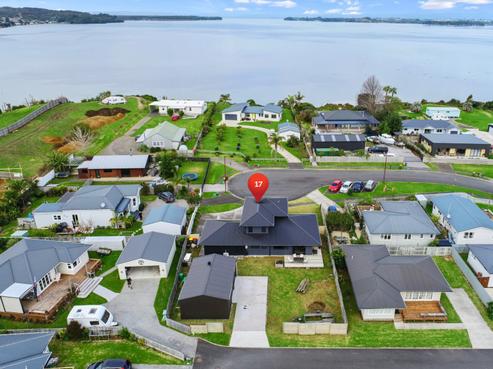 17 Sandleigh Drive, Athenree