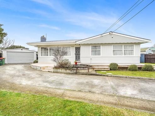 19 Jeanette Street, Glenview