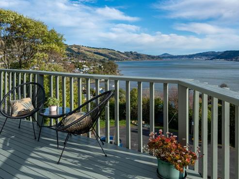 47 Wharfdale Street, Macandrew Bay
