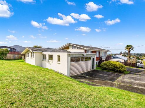 360 Western Hills Drive, Avenues