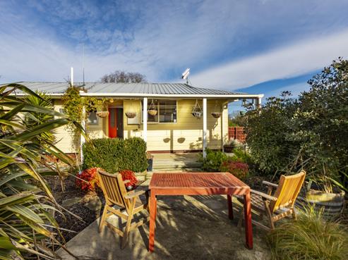 2 Redwood Drive, Waipukurau and Surrounds