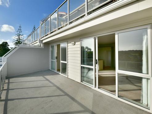 11/340 Gulf Harbour Drive, Gulf Harbour