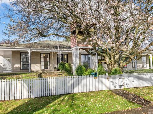 80 Walter Strevens Drive, Conifer Grove