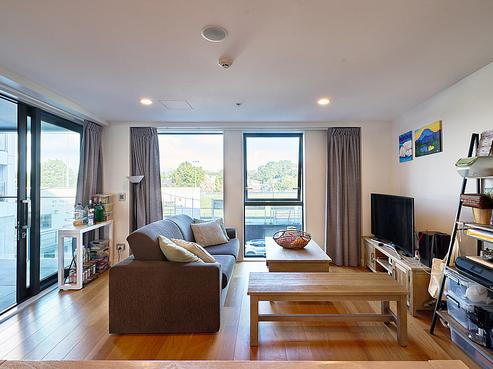 213/10 Lion Place, Epsom