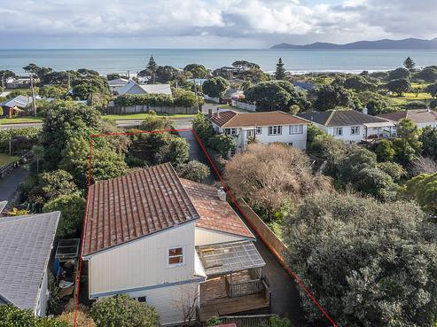 162 Wellington Road, Paekakariki