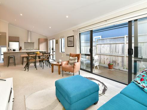 11 Barcliff Terrace, Gulf Harbour