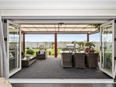 15 Waitaha Place, Clive