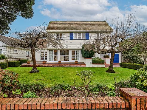 2 Military Road, Boulcott