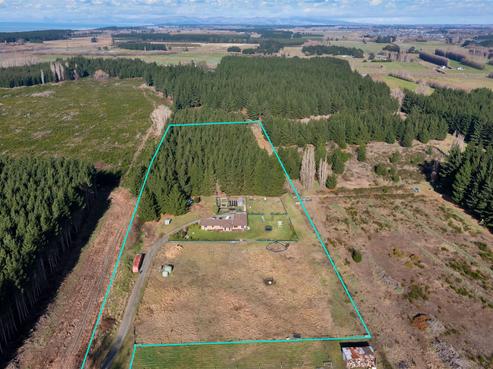 221 Gladstone Road, Woodend