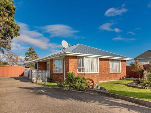14 Gladstone Street, Westport