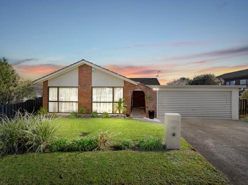 19 Parramatta Place, Botany Downs