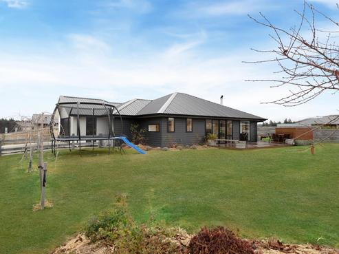 12 Dingle Street, Lake Hawea
