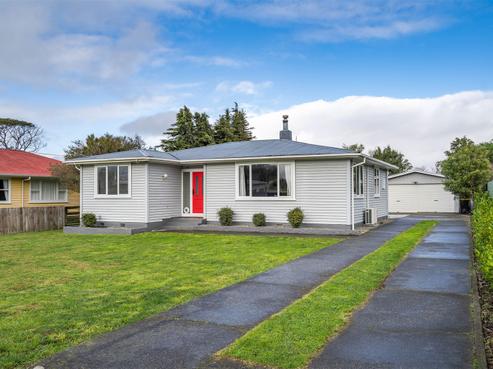 20 Woodward Street, Featherston